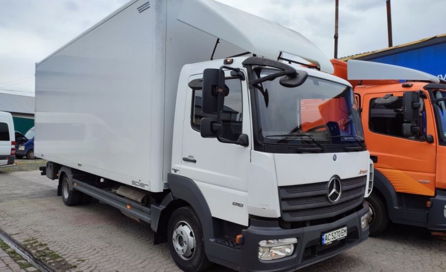 Mercedes-Benz Atego 818