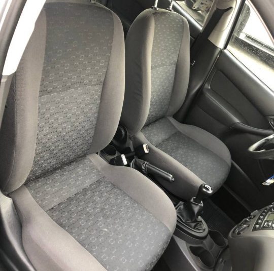 Ford Focus 1.6B \ 2003