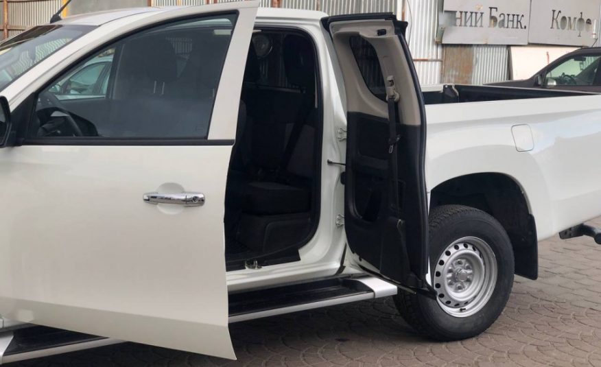 MITSUBISHI L 200 2019 \ 2.3D MT (150к.с.)