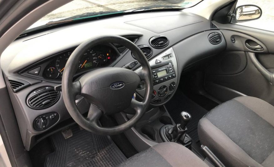 Ford Focus 1.6B \ 2003