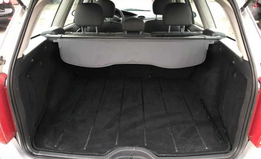 Ford Focus 1.6B \ 2003