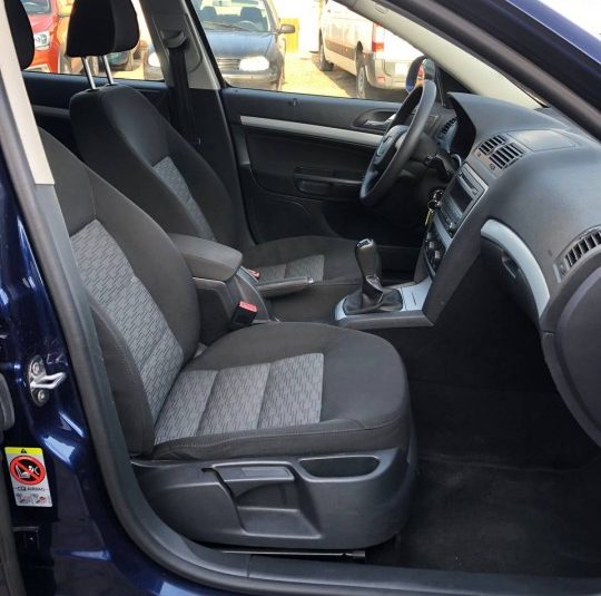 SKODA OCTAVIA 2009 \ 1.4B MT