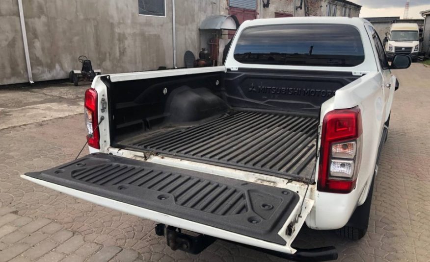MITSUBISHI L 200 2019 \ 2.3D MT (150к.с.)
