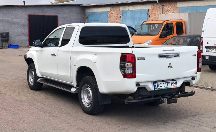MITSUBISHI L 200 2019 \ 2.3D MT (150к.с.)