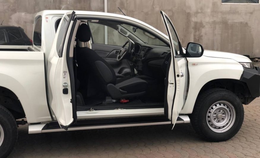 MITSUBISHI L 200 2019 \ 2.3D MT (150к.с.)